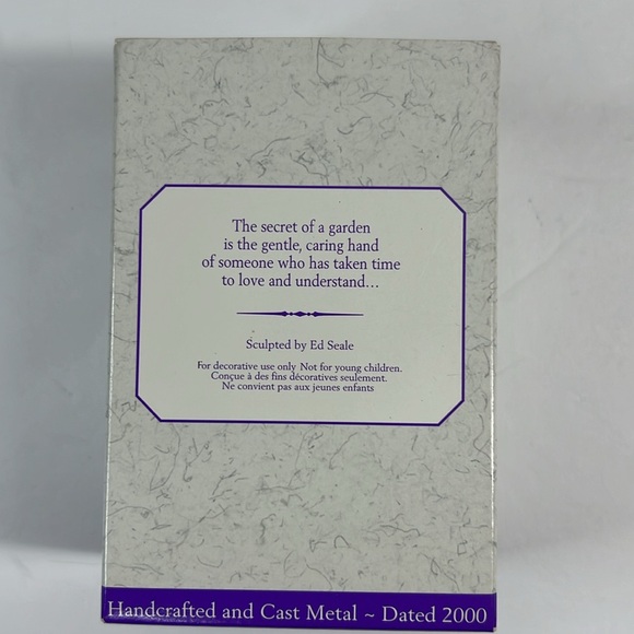 Hallmark Keepsake Ornament Time in the Garden Handcrafted Cast Metal - Picture 3 of 7